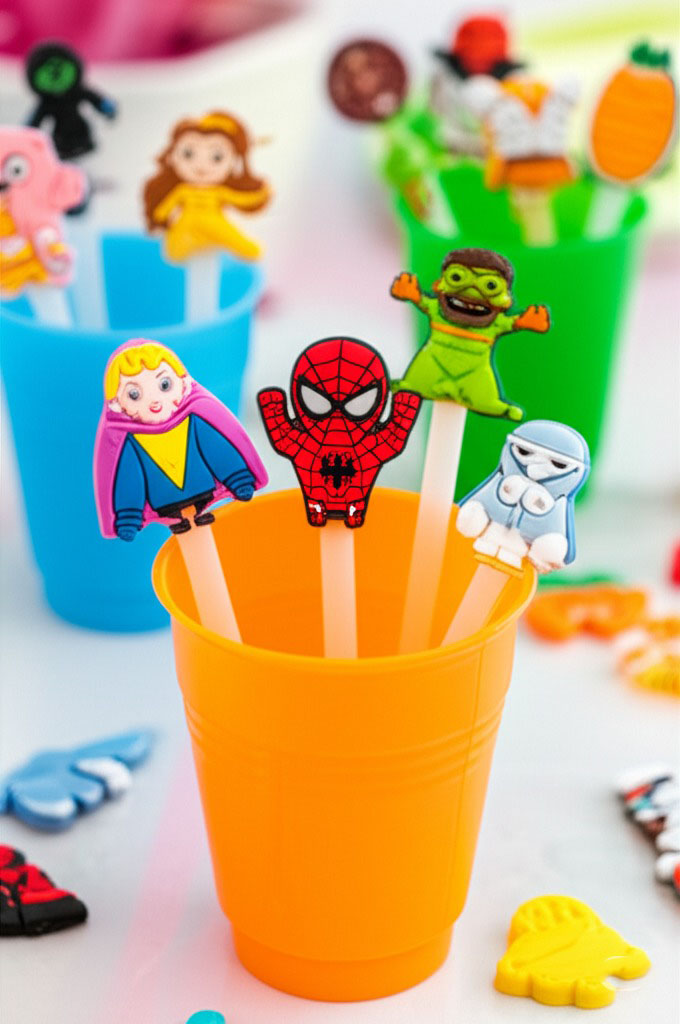 What Is the Purpose of a Straw Topper?